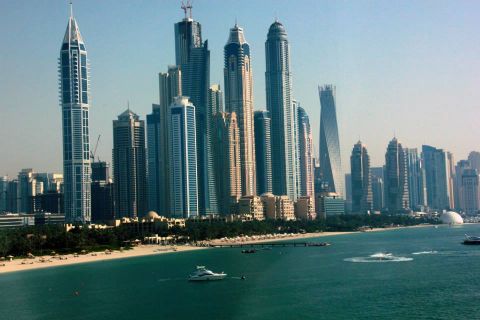 #UAE #Travelbloggerindia #Travelblog #Dubaitravelblog #Uaetourism #solofemaletravelingindubai